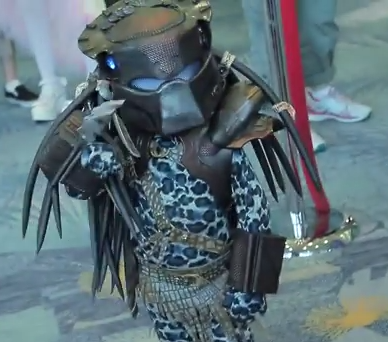 Ce costume Predator pour enfant est le plus original du monde