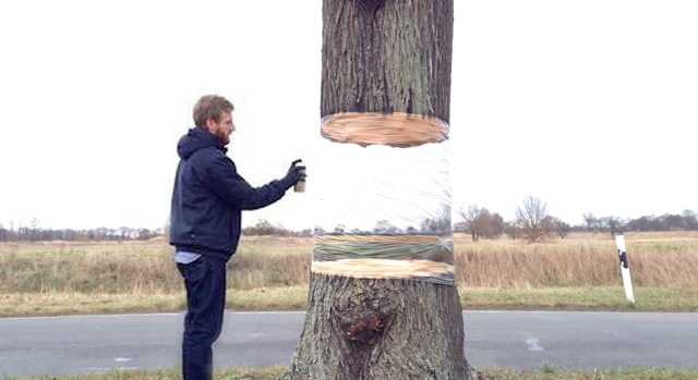 Des artistes de rue font flotter un arbre