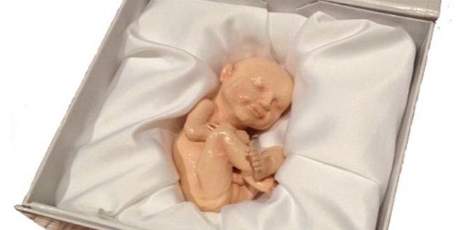 Des figurines de fœtus en 3D pour les femmes enceintes