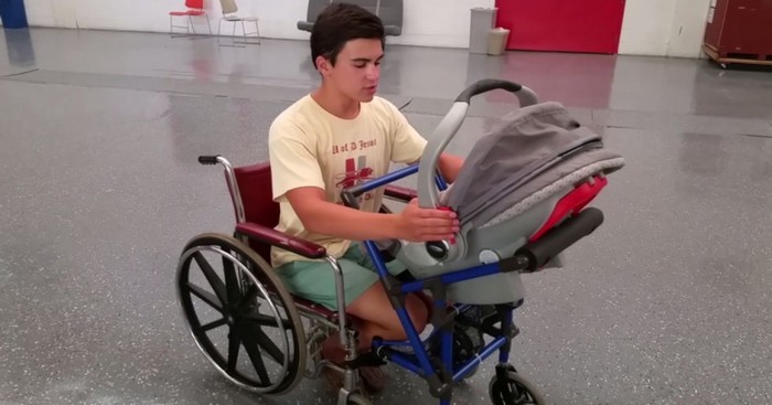 fauteuil-roulant-enfant