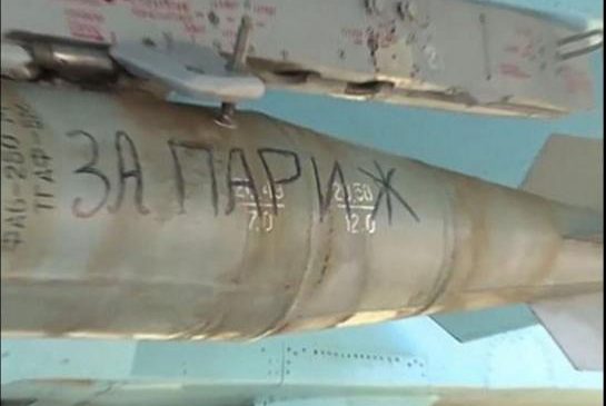Syrie : la Russie largue des bombes portant l’inscription « Pour Paris »