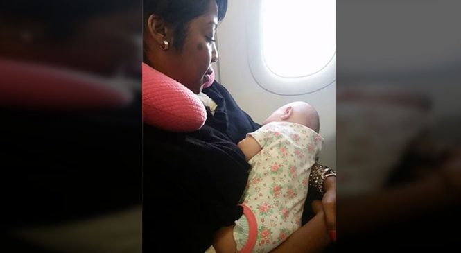 Un bébé n’arrête pas de pleurer dans un avion, ce qu’une femme fait déstabilise tous les passagers!