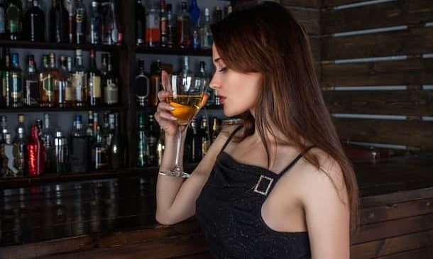 D’après une étude, les femmes les plus intelligentes sont aussi celles qui boivent le plus