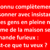 Un inconnu frappe à la porte pour demander de l’aide