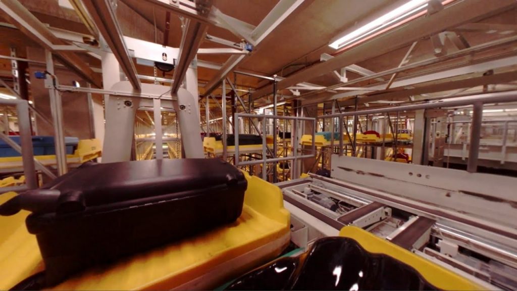 Le voyage d’une valise dans un aéroport