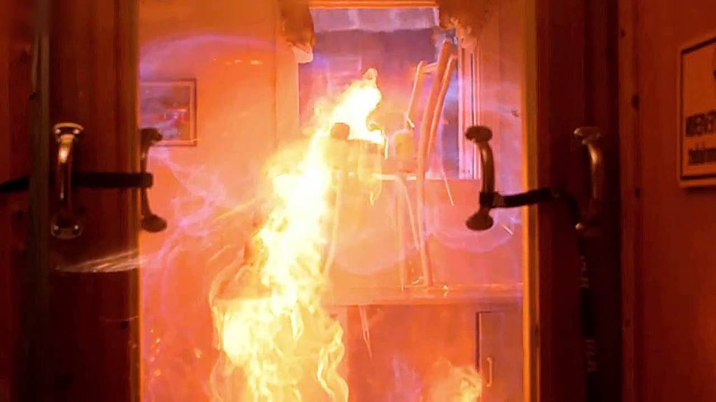 Fuite de gaz et Explosion d’une cuisine (Slow motion)