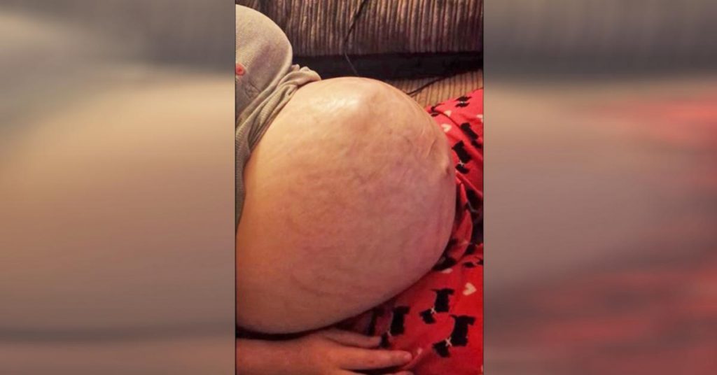 Un papa filme son bébé qui bouge dans le ventre de sa maman. Ce qu’il se passe à 00:30 va vous effrayer!