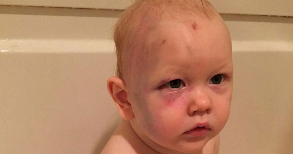 Les parents vont au resto, quand ils reviennent et découvrent leur enfant comme ça, c&rsquo;est le choc!