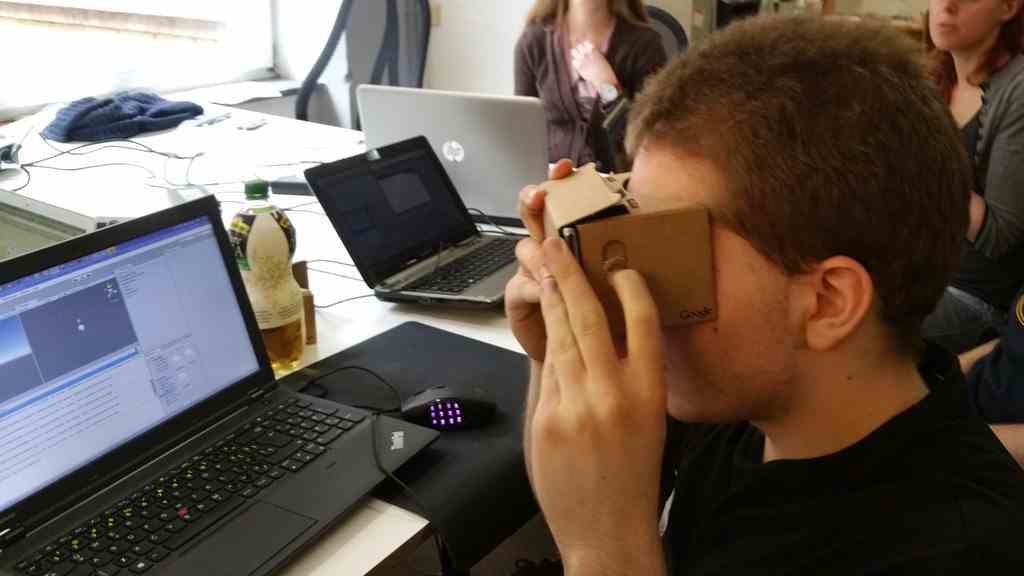 Google Cardboard : Un casque de réalité virtuelle à petit prix