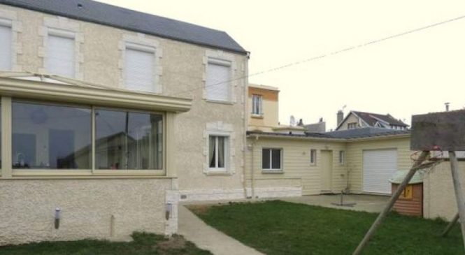 Il poste une annonce sur Le Bon Coin pour vendre sa maison… Mais attendez de voir la description, c’est à exploser de rire !