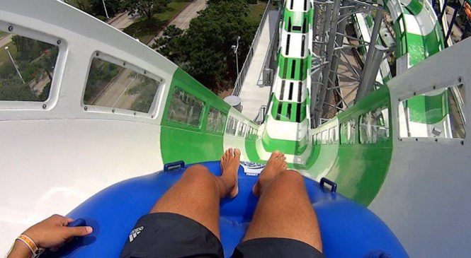 Voici Le Plus Grand Et Le Plus Sophistiqué Toboggan Aquatique Au Monde !