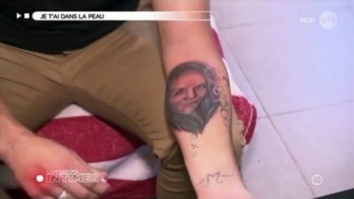 Confessions Intimes : Kévin se fait tatouer le visage de sa copine sur le bras