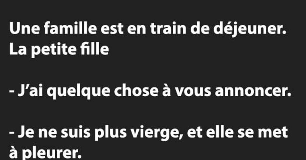 Une famille est en train de déjeuner…